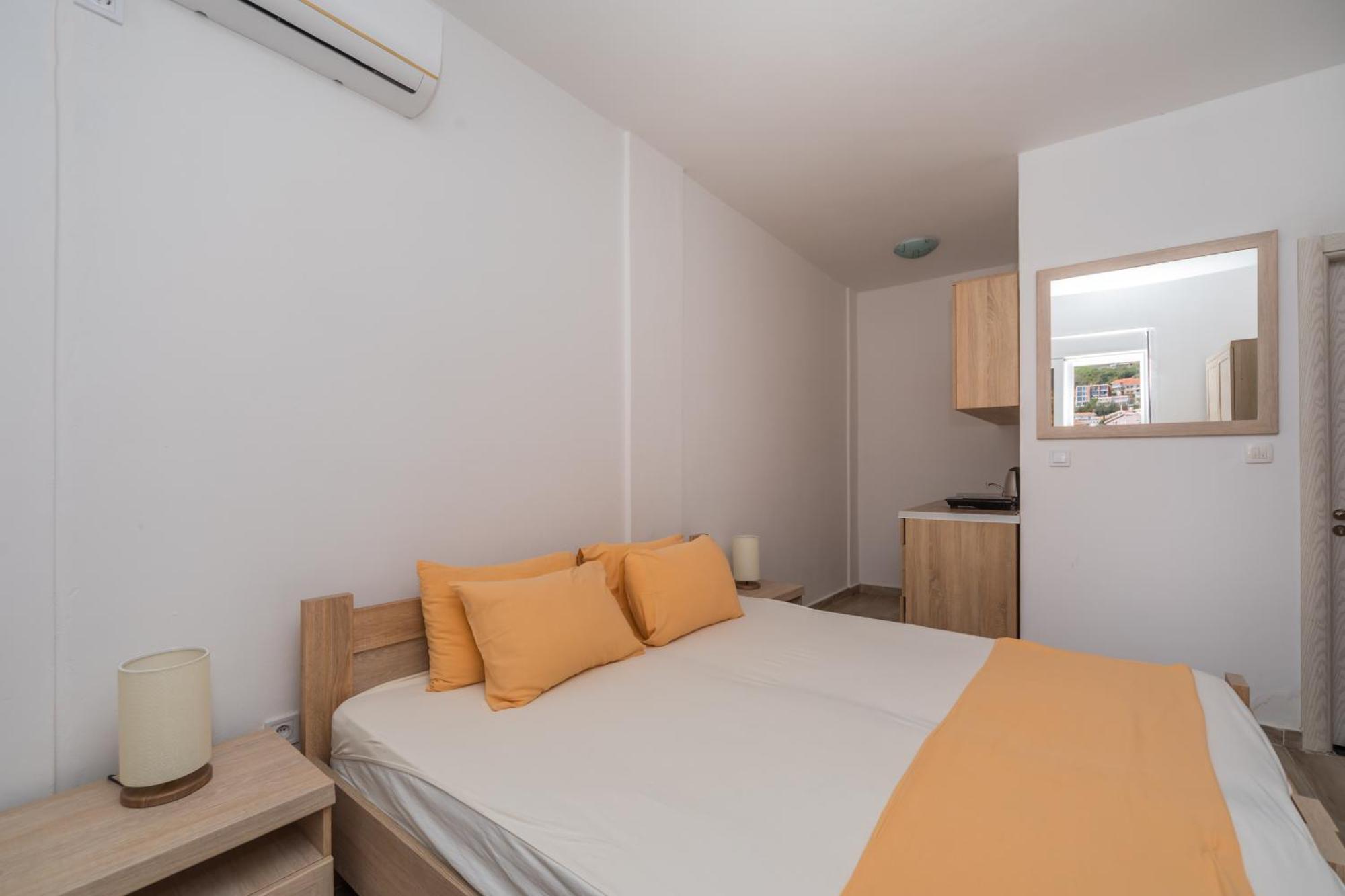 Apartments Dobra Voda Habitación foto