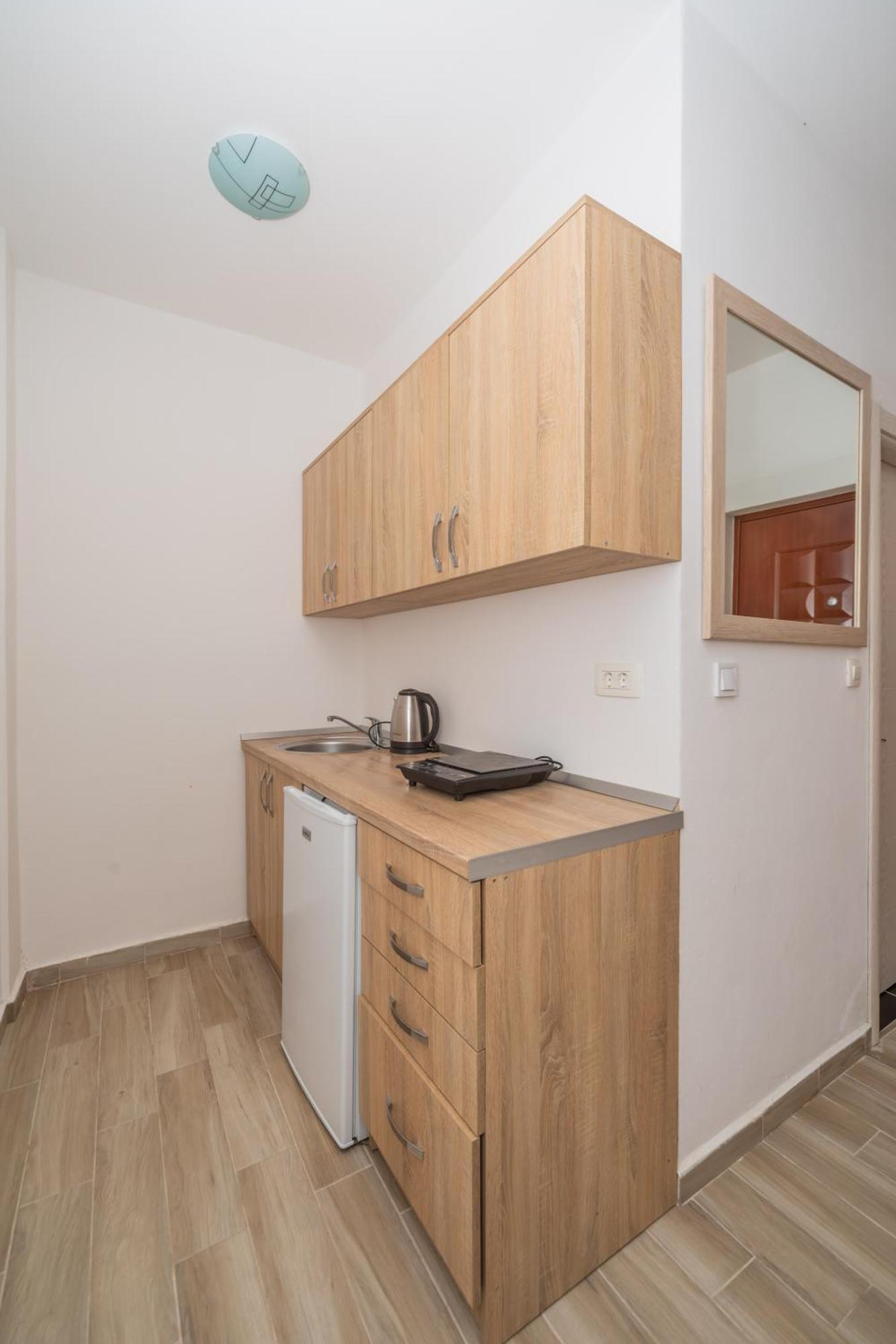 Apartments Dobra Voda Habitación foto