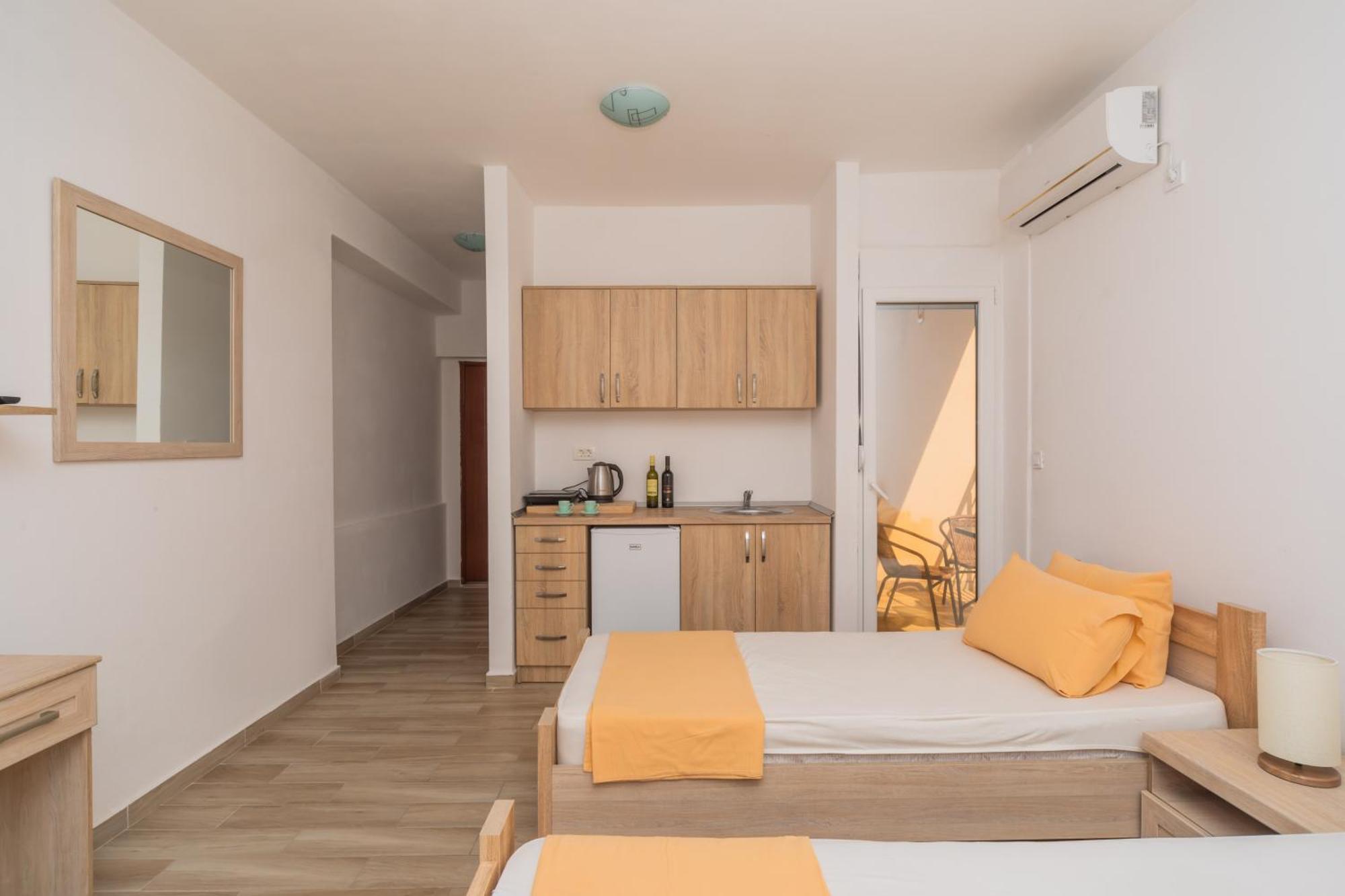 Apartments Dobra Voda Habitación foto